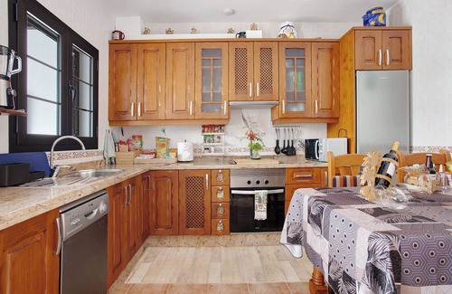 Tinajo House | Beautiful Holiday Home “Casa Lancelot” with Sea View, Mountain View, Wi-Fi