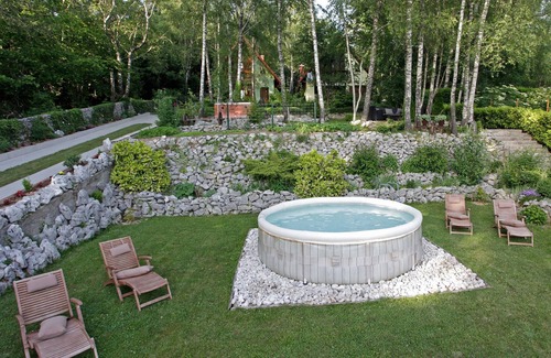 Breze House | Beautiful home in Breze with jacuzzi