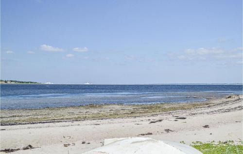 Hvalpsund House | Beautiful Home In Farsø With Wifi