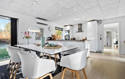 Glesborg House | Beautiful Home In Glesborg