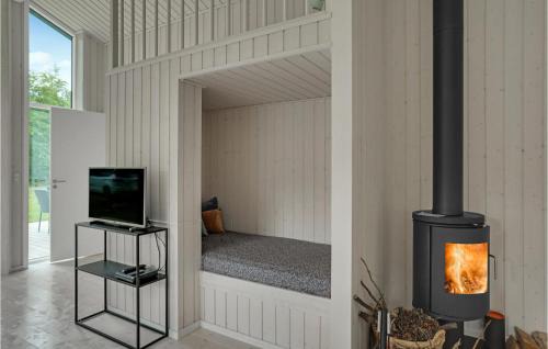 Hojby House | Beautiful Home In Højby With Wifi