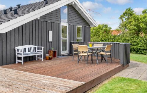 Hojslev House | Beautiful Home In Højslev With Wifi