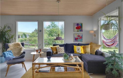 Haarby House | Beautiful Home In Haarby With Kitchen