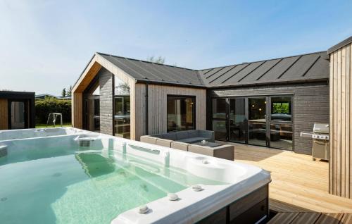 Nørre Hurup House | Beautiful Home In Hadsund With Sauna
