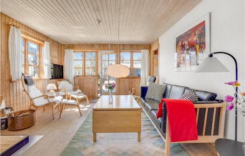 Hou House | Beautiful Home In Hals With Wifi
