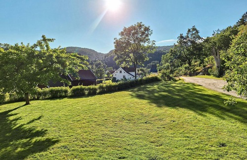 Mandal House | Beautiful home in Holum with WiFi