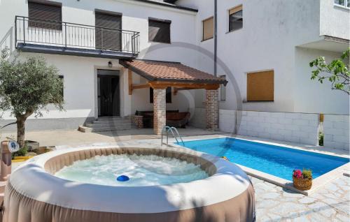 Novi Vinodolski House | Beautiful Home In Novi Vinodolski