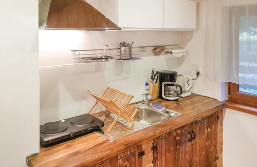 Debnica Kaszubska House | Beautiful home in Krzynia with WiFi