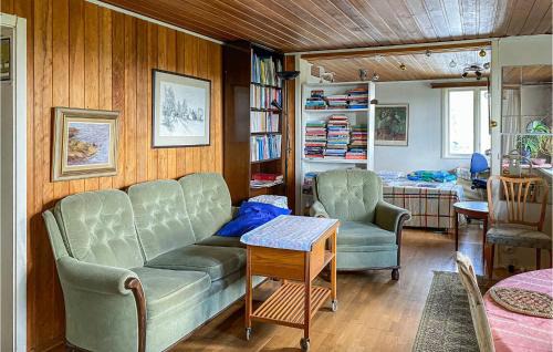 Laholm House | Beautiful Home In Laholm With Kitchen