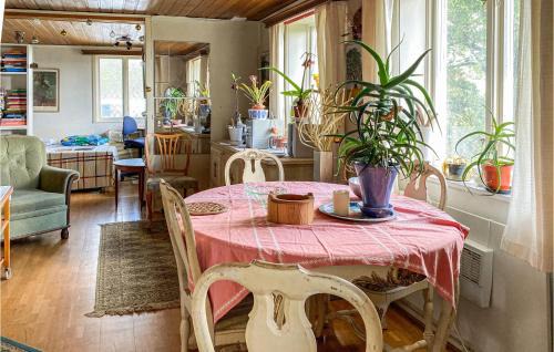 Laholm House | Beautiful Home In Laholm With Kitchen