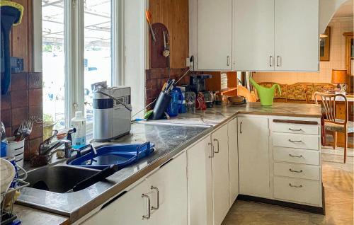Laholm House | Beautiful Home In Laholm With Kitchen
