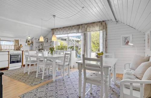 Saksild Strand House | Beautiful home in Odder with WiFi