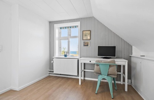 Sklskr House | Beautiful home in Omø with WiFi