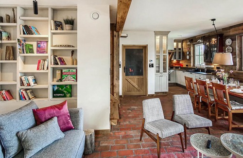 Debnica Kaszubska House | Beautiful home in Podwilczyn with sauna