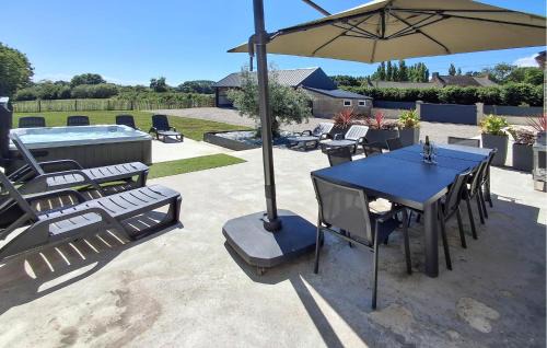 Tremeloir House | Beautiful Home In Pordic With Wifi