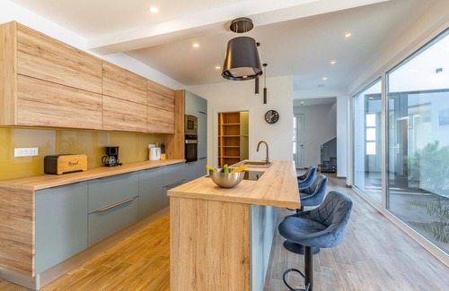 Cervar House | Beautiful home in Porec with kitchen