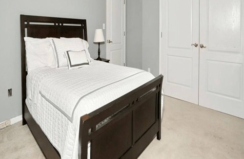 Pomona House | Beautiful Home In Quiet Neighborhood