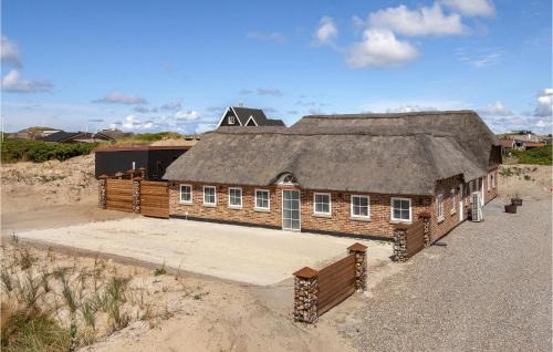 Houvig Strand House | Beautiful Home In Ringkøbing With Sauna