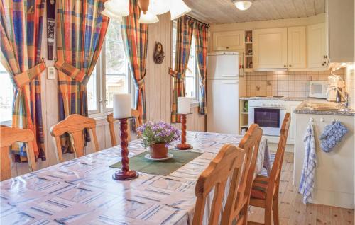 Songe House | Beautiful Home In Risør With Kitchen