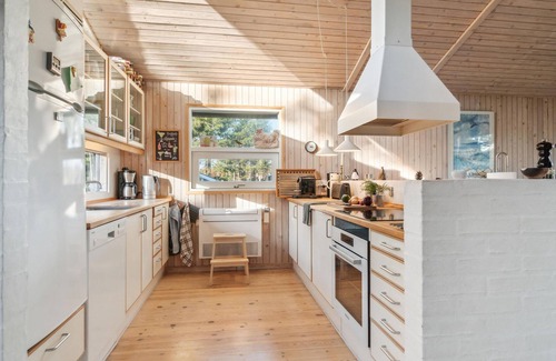 Marup House | Beautiful home in Samsø with kitchen