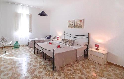 Carrozziere House | Beautiful Home In Siracusa With Kitchen