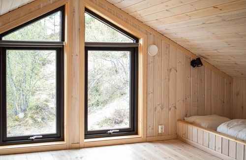 Skare House | Beautiful home in Skare with WiFi