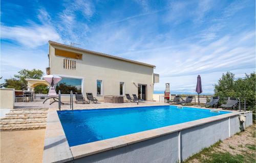 Sikovo House | Beautiful Home In Sv,filip I Jakov With Kitchen
