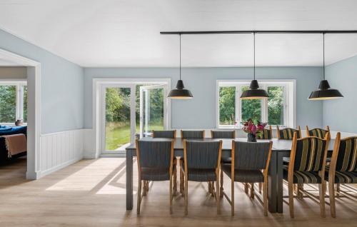 Varde Municipality House | Beautiful Home In Varde With Kitchen