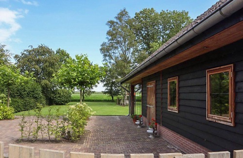 Veenhuizen House | Beautiful home in Veenhuizen with WiFi