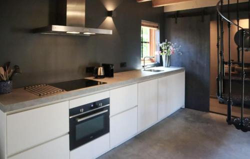 Veenhuizen House | Beautiful Home In Veenhuizen With Wifi