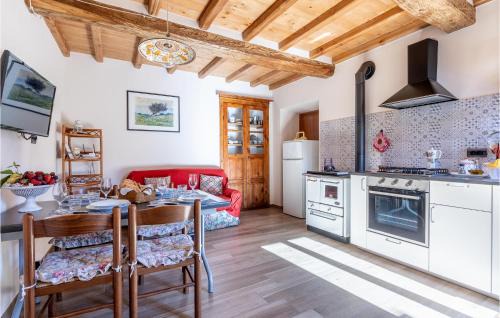 Stazzema House | Beautiful Home In Volegno With Kitchen