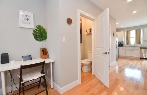 Downtown Baltimore House | Beautiful Home w/Rooftop Deck Within A 5 Mintue Walk To Johns Hopkins Hospital
