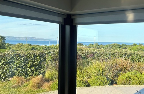 Galway House | Beautiful Home With sea Views in Galway