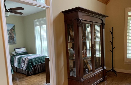 Alpine Lake House | Beautiful home within walking distance to lake!