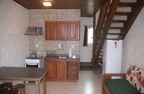 Praia do Rosa House | Beautiful hostel on Rosa's beach. Near the pond, market and parties!