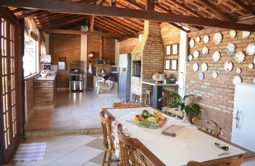 Colonia do Marcal House | Beautiful house with large area, barbecue and wood stove