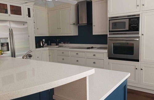 Kings Lake House | Beautiful House Kings Lake Naples, 5 mins from 5th Ave.