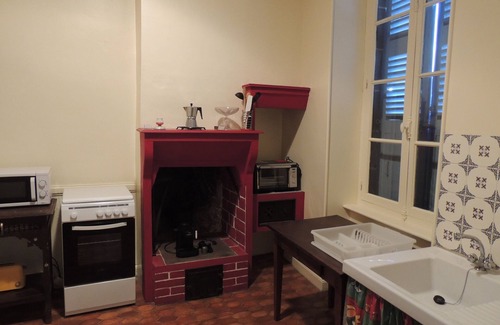 Villeneuve House | BEAUTIFUL HOUSE OF CHARACTER IN THE CLASS VILLAGE OF VILLENEUVE-LEMBRON