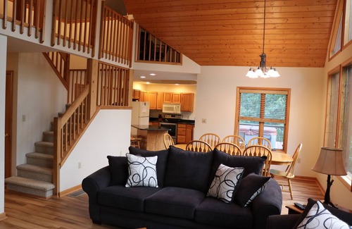 James Creek House | Beautiful House, only 1.2 Miles To Shy Beaver Boat Launch on Raystown Lake