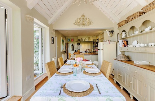 Faversham Cottage | Beautiful house, peaceful surrounding yet close to towns and beaches.