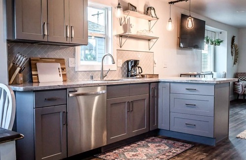 North End House | Beautiful, Immaculate Home In Heart Of Proctor