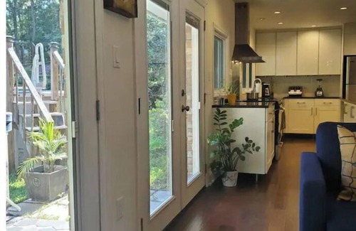 Talahi Island House | Beautiful Island Home with hot tub