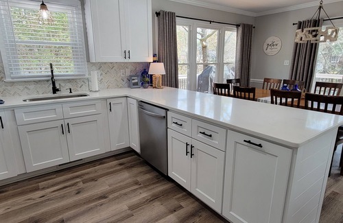 Quail Ridge House | Beautiful Lake Front in Quiet Cove, Convenient to Boat Ramp, Dining & Shopping