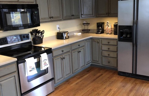 Saxony Forest House | *Beautiful Lake Keowee Home Sleeps 15 * GET AWAY AND RELAX!