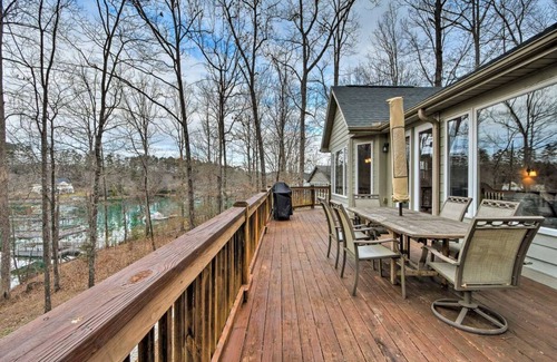 Saxony Forest House | *Beautiful Lake Keowee Home Sleeps 15 * GET AWAY AND RELAX!