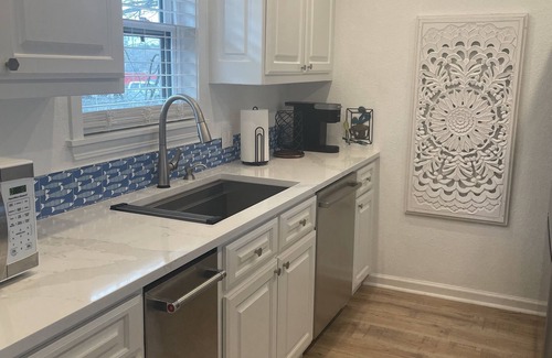 Rockwell Condo | Beautiful Lakefront Condo