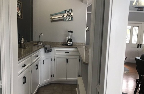 Lake Murray of Richland House | Beautiful Lakehouse W/stunning sunsets private dock, pool, pool table sleeps 12
