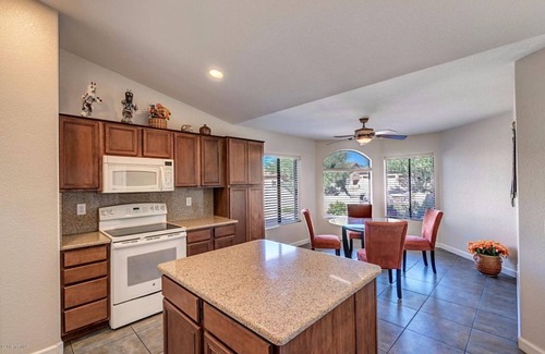 Saddlebrooke House | Beautiful Laredo with Mountain View
