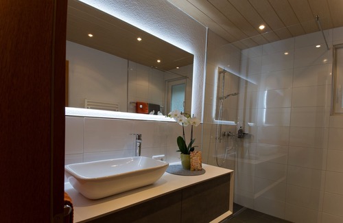 Tschagguns Apartment | beautiful location on the edge of the forest, family-friendly, bus stop very close by