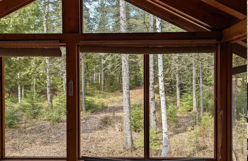 Sister Bay House | Beautiful Log Home on 5 acres private beach-steps down the road!